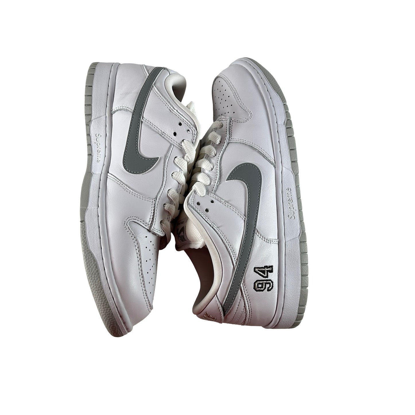 HQ8487 100 Nike SB Dunk Low Supreme 94 White Metallic Silver [USED] - 9.5 M (Used2)