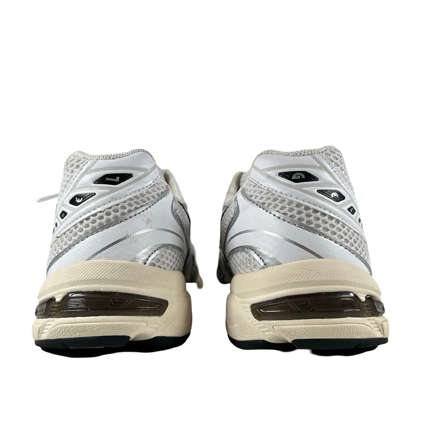 1201A256 118 ASICS Gel-1130 White Cloud Grey [USED] - 9 M (Used)