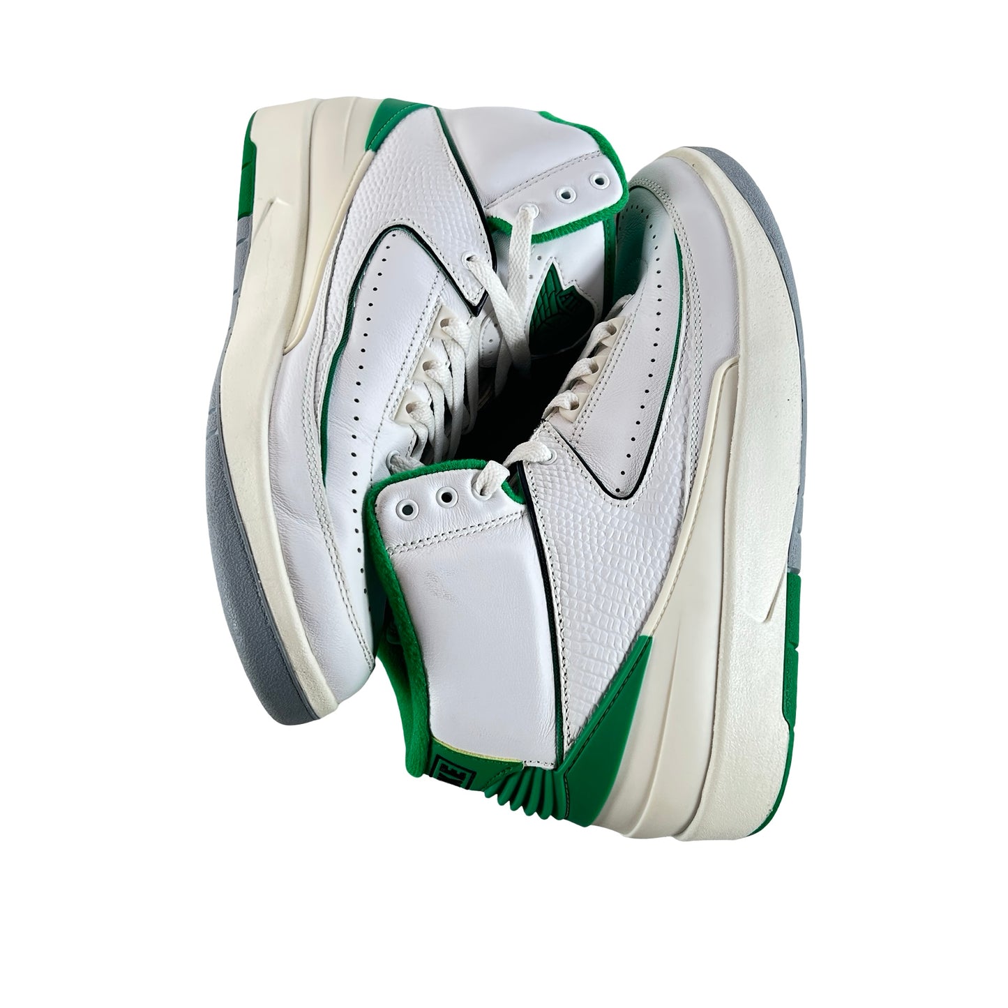 DR8884 103 Jordan 2 Retro Lucky Green - 8.5 M (Used) (No Box)