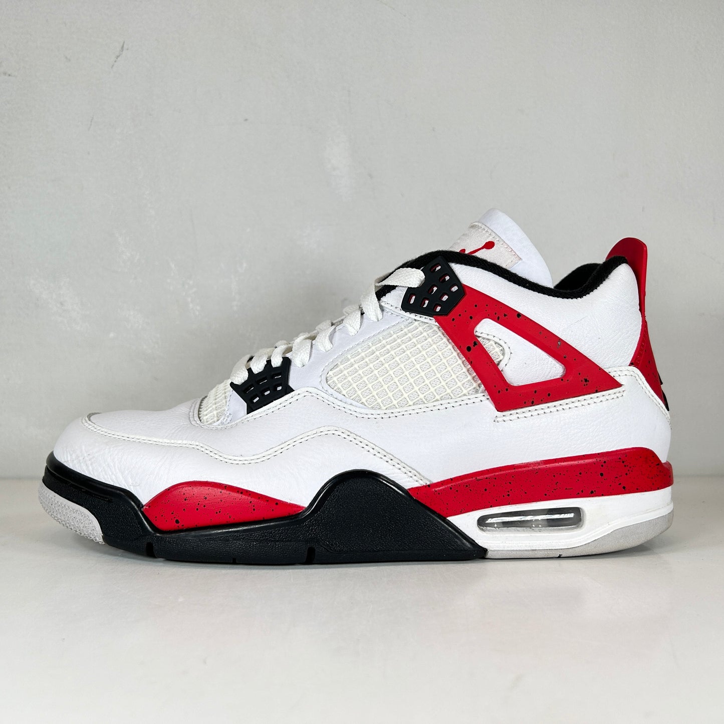 DH6927 161 Jordan 4 Retro Red Cement [USED] - 9.5 M (Used2)