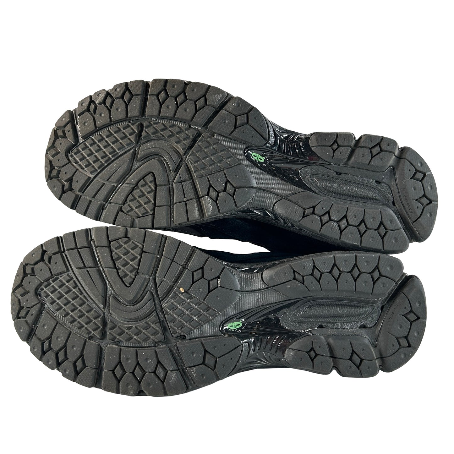 ML2002RO New Balance 2002R Black Green [USED] - 11 M (Used)