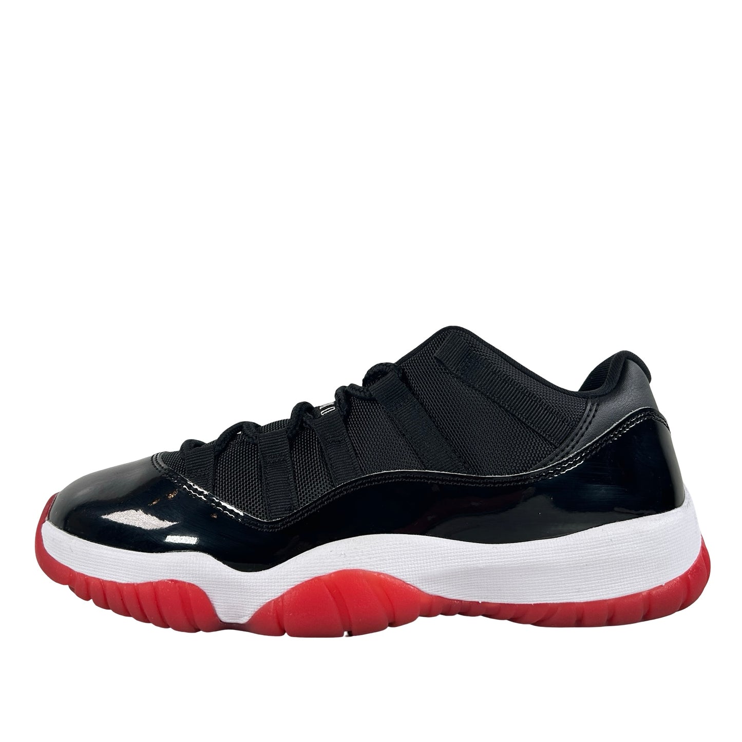 FV5104 006 Jordan 11 Retro Low Bred (2025) - 8.5 M (Used)