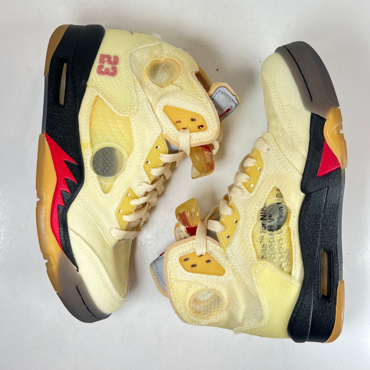 DH8565 100 Jordan 5 Off-White Sail [USED] - 4.5 M (Used)