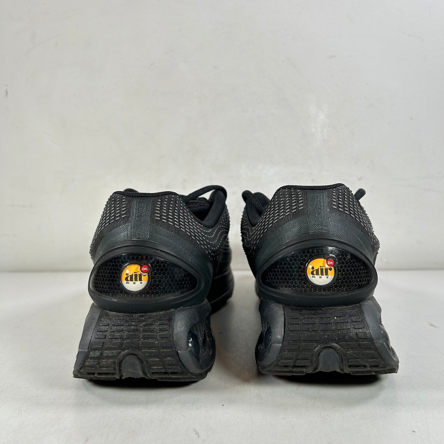 DV3337 002 Nike Air Max Dn Black Dark Smoke Grey [USED] - 11 M (Used)