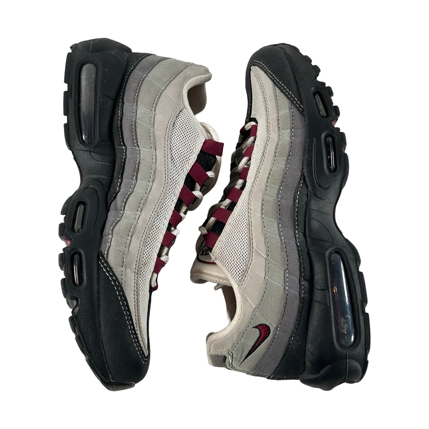 AT2865 100 Nike Air Max 95 OG Solar Red (2018) [USED] - 8 M (Used)