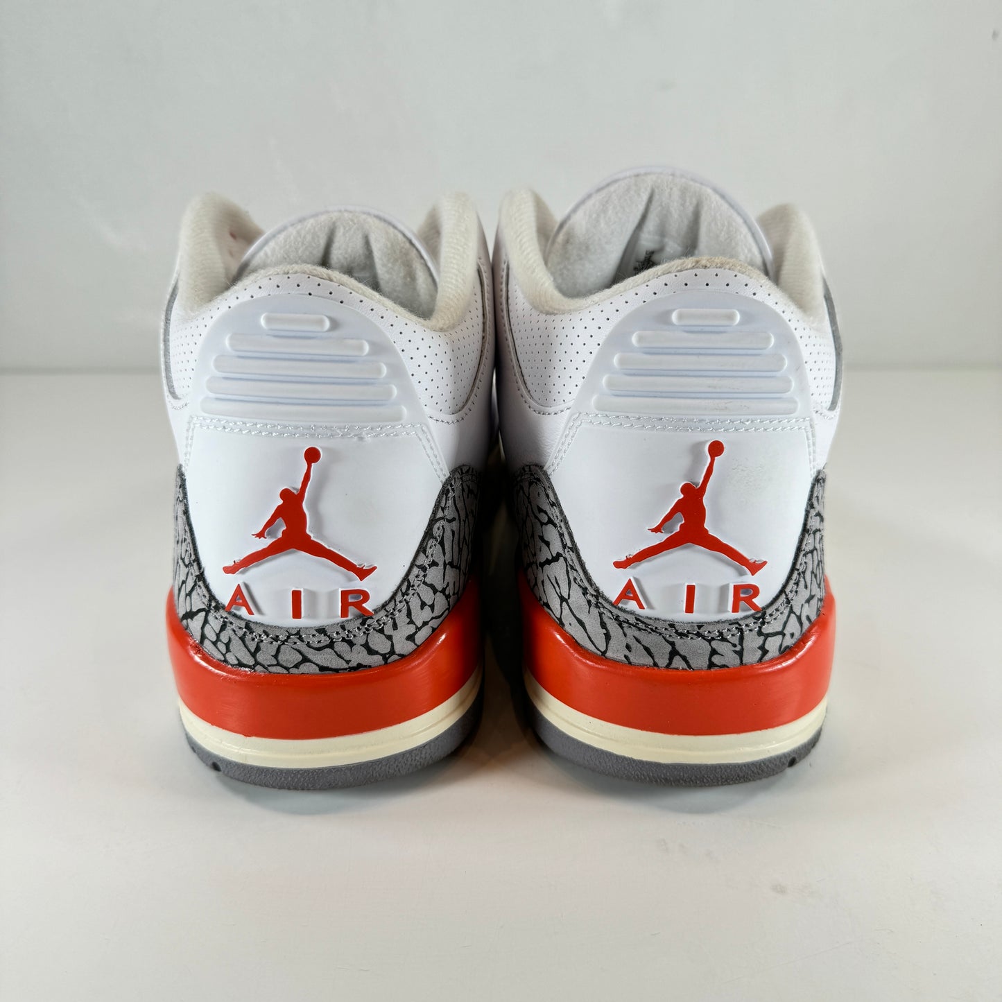 CK9246 121 Jordan 3 Retro Georgia Peach (Women's) [USED] - 12 W (Used)