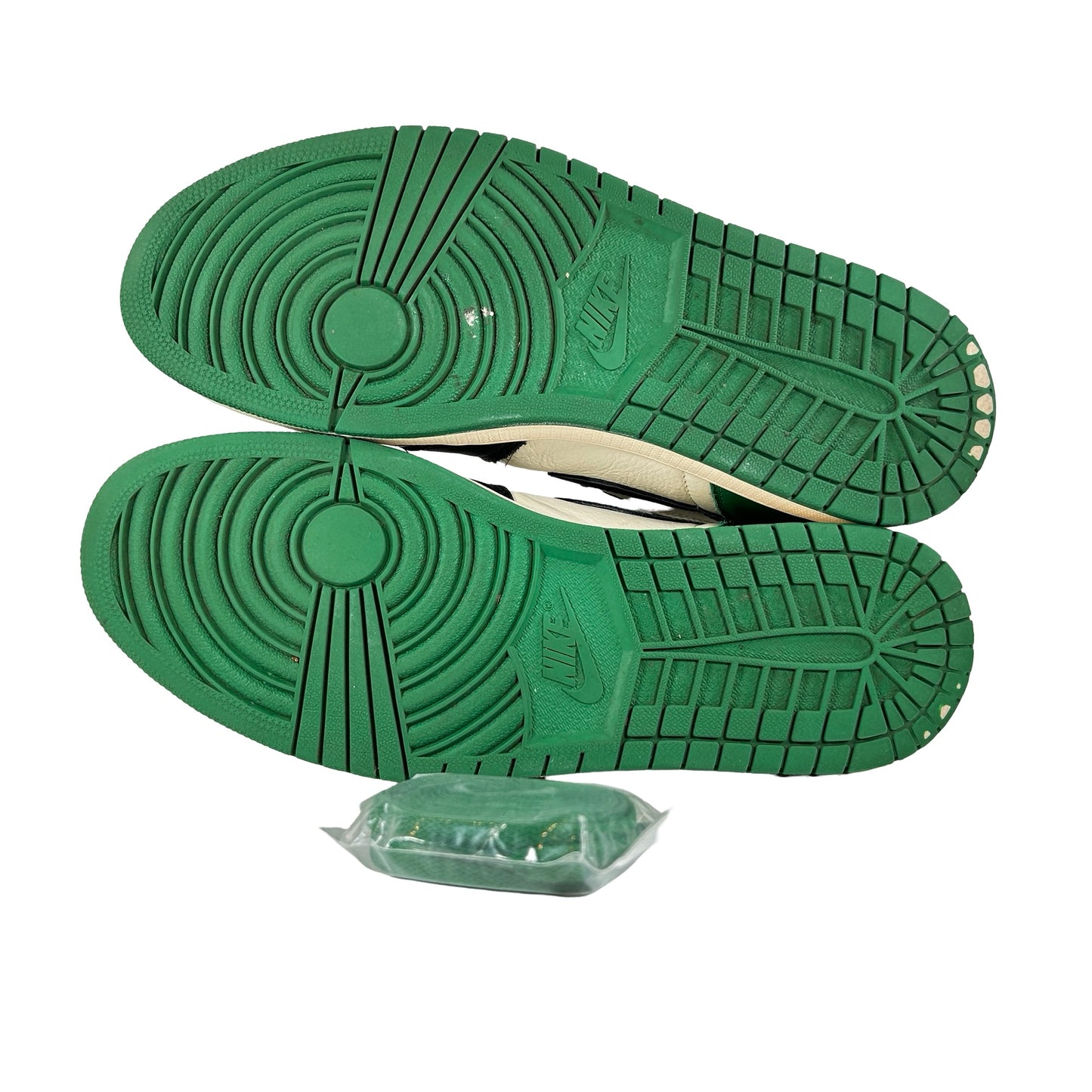 555088 302 Jordan 1 Retro High Pine Green [USED] - 12 M (Used)
