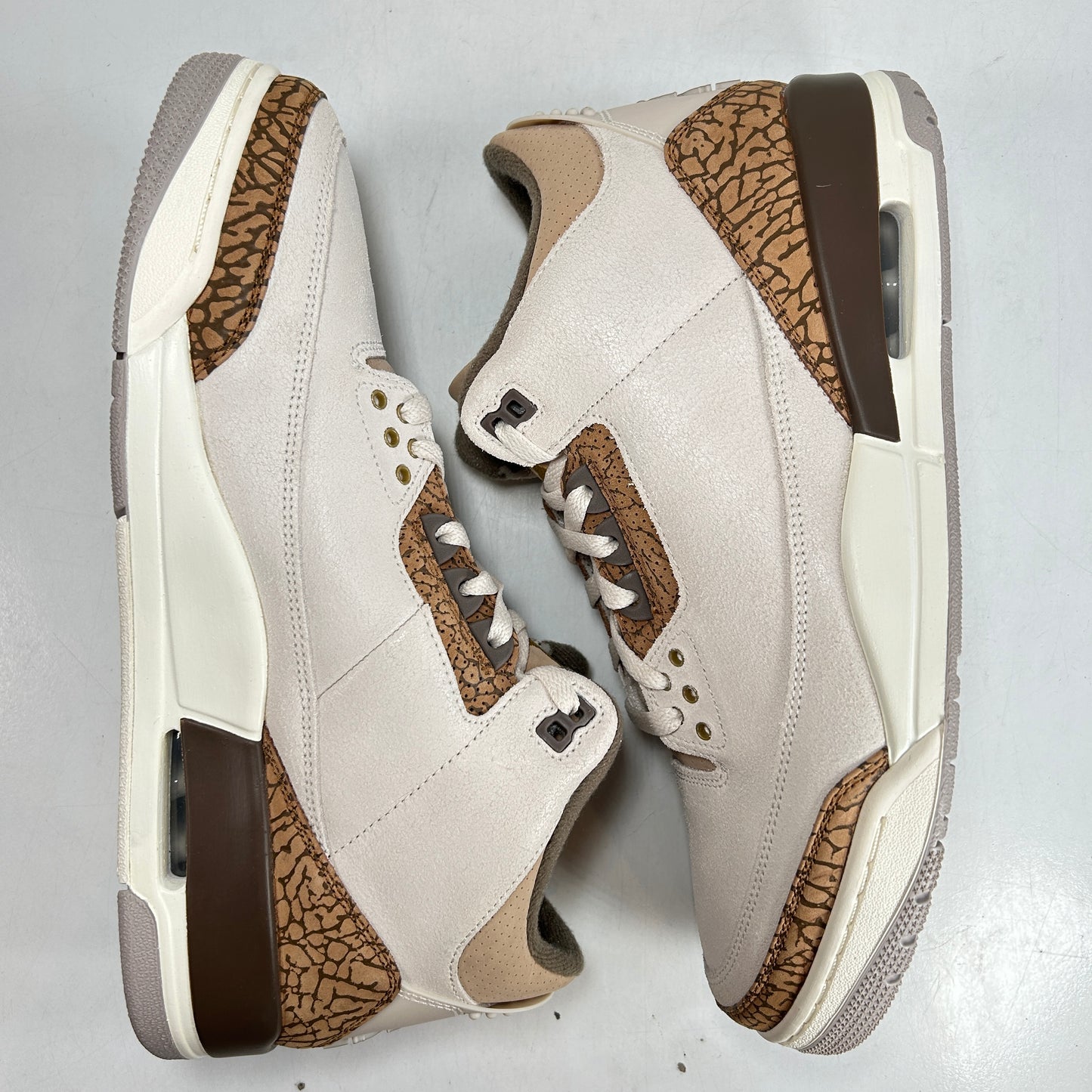 CT8532 102 Jordan 3 Retro Palomino [USED] - 11 M (Used)