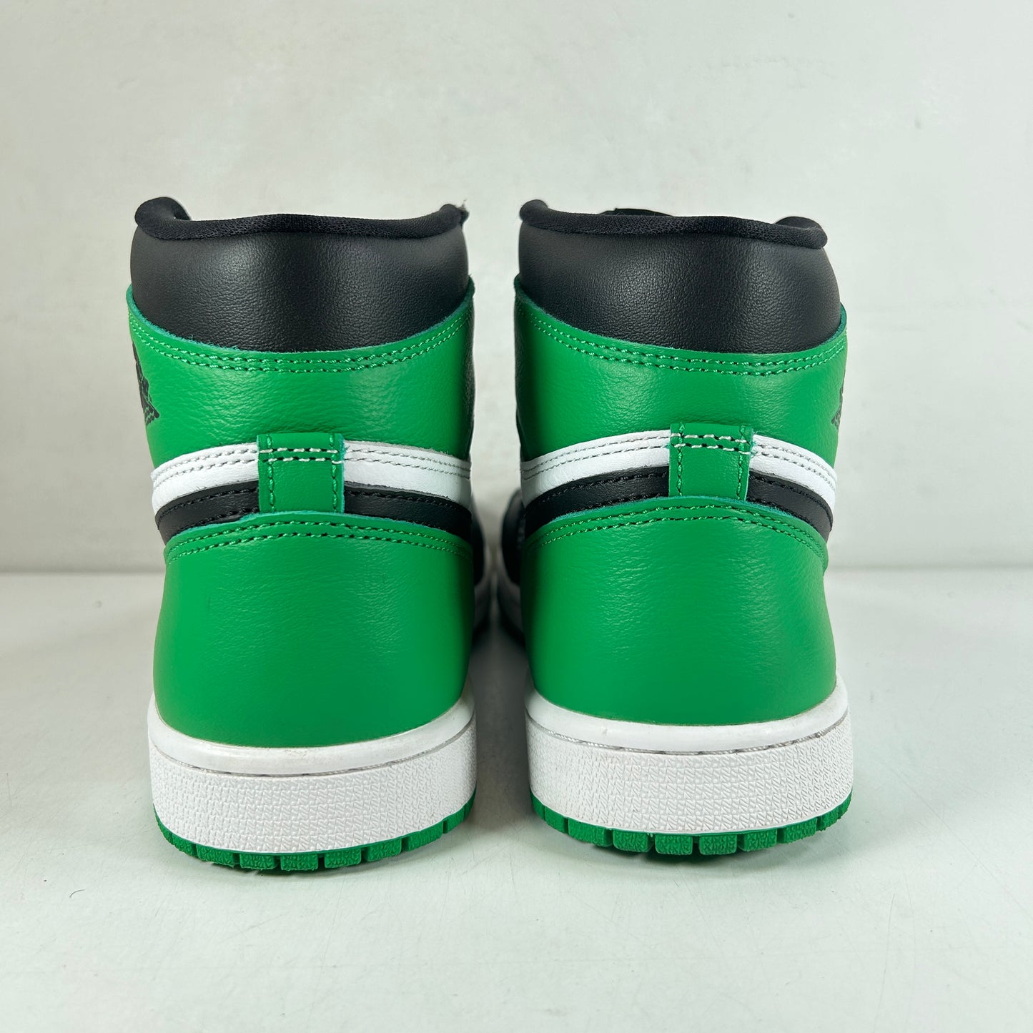 DZ5485 031 Jordan 1 Retro High OG Lucky Green [USED] - 8 M (Used)