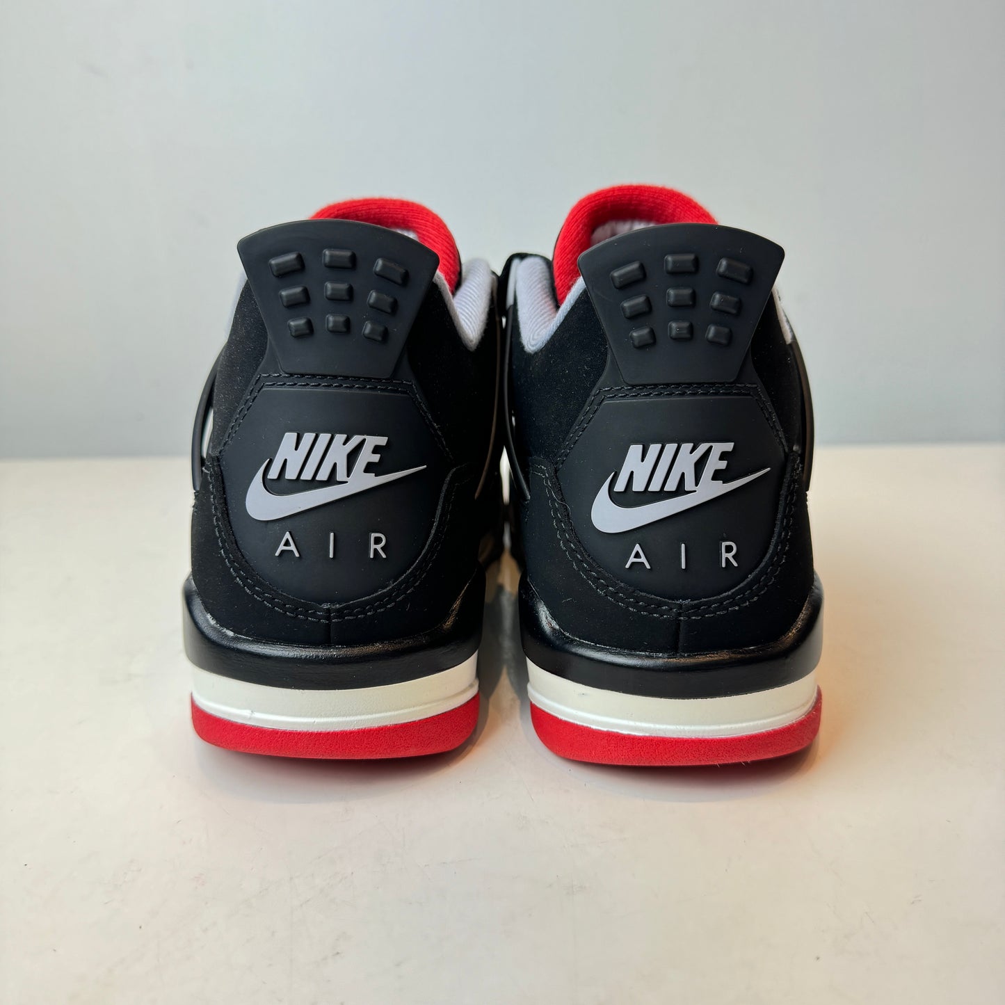 408452 060 Jordan 4 Retro Bred (2019) (GS) [USED] - 6.5 Y (VNDS)
