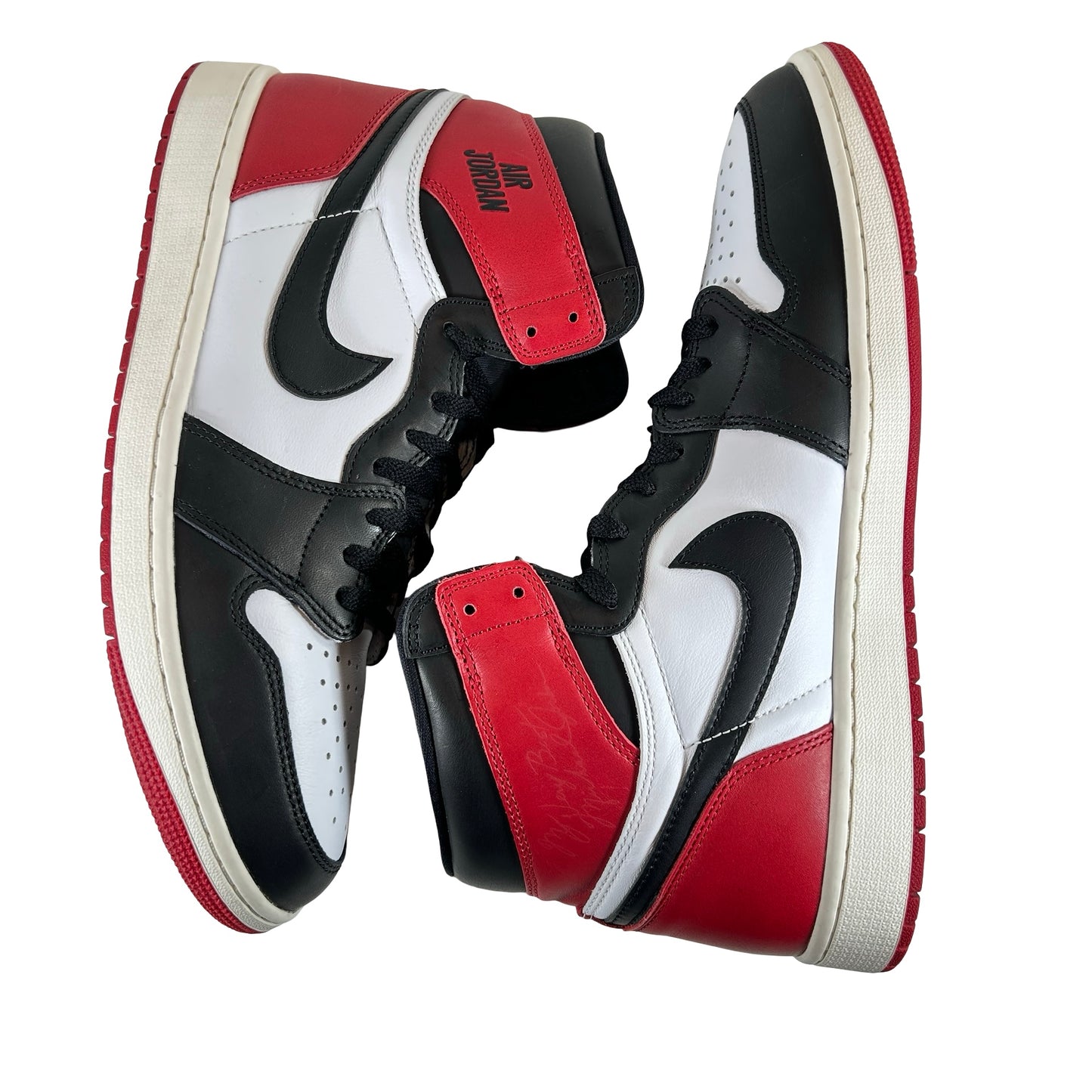 DZ5485 106 Jordan 1 Retro High OG Black Toe Reimagined [USED] - 13 M (Used)