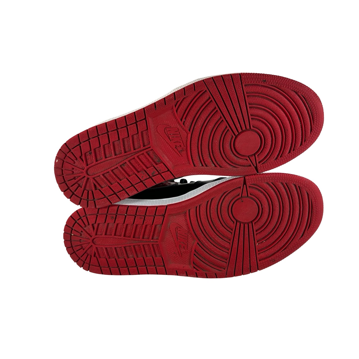 555088 063 Jordan 1 Retro High OG Patent Bred [USED] - 9.5 M (Used10)