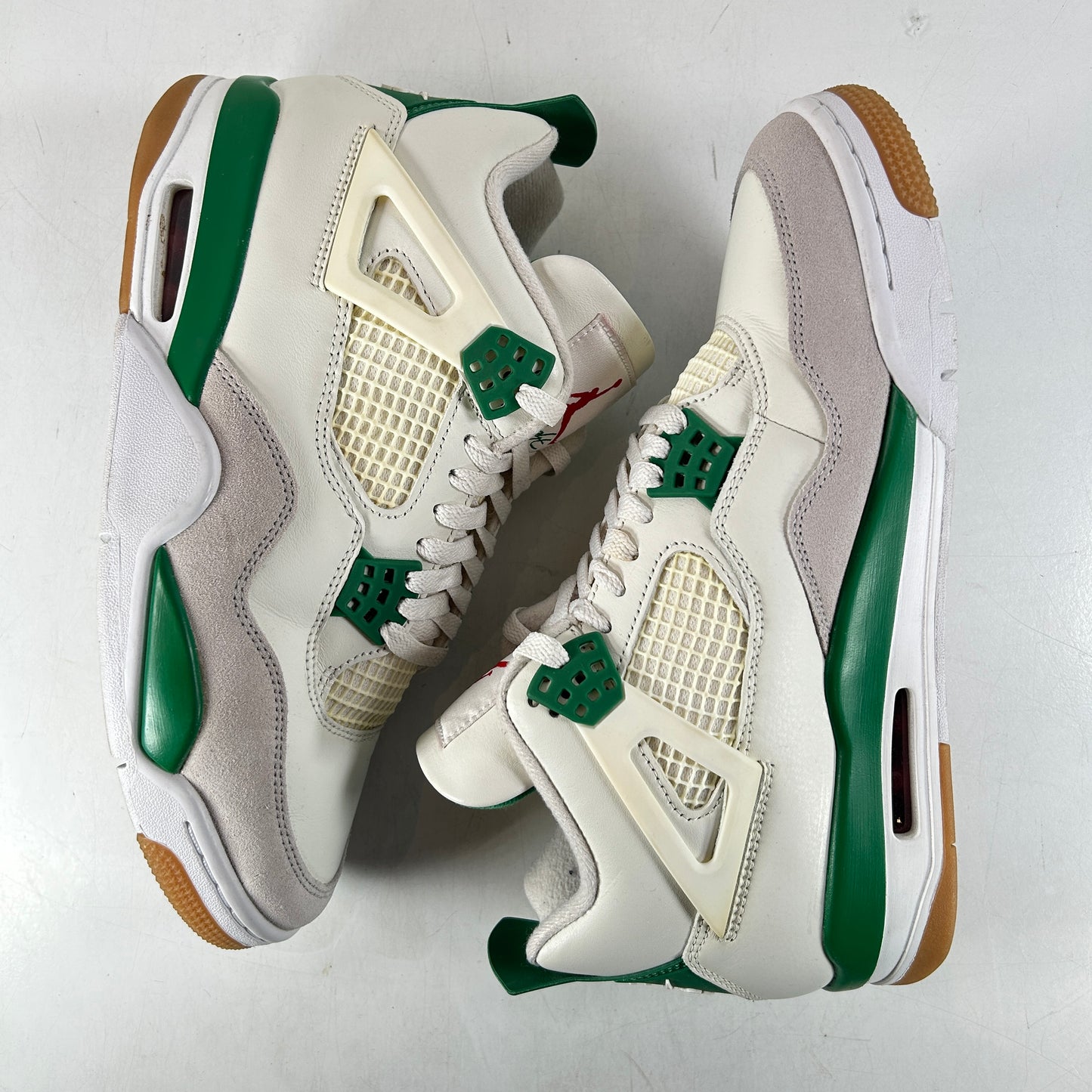 DR5415 103 Jordan 4 Retro SB Pine Green [USED] - 9.5 M (Used2)