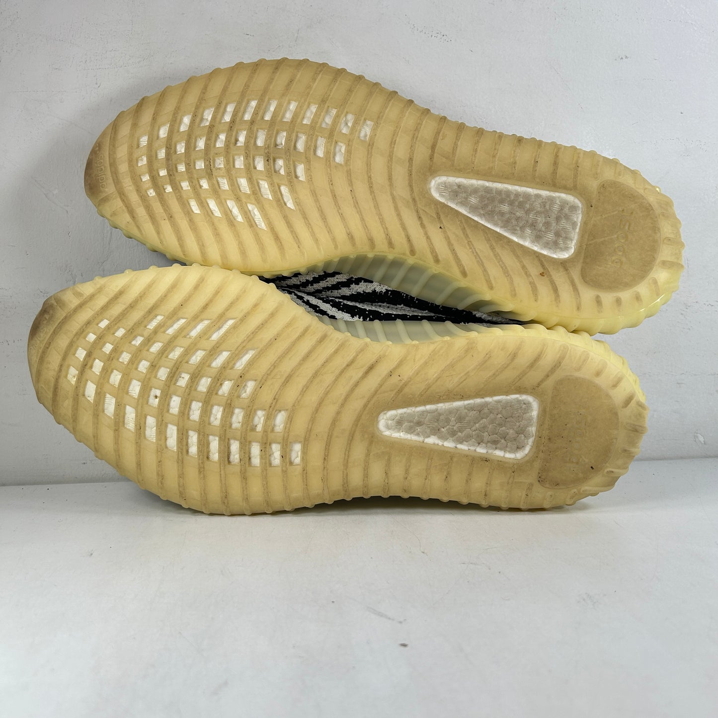 CP9654 Yeezy 350 V2 Zebra [USED] - 14 M (Used) (No Box2)