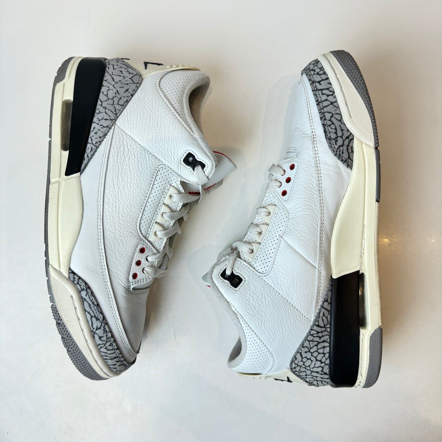 DN3707 100 Jordan 3 Retro White Cement Reimagined [USED] - 10 M (Used3)