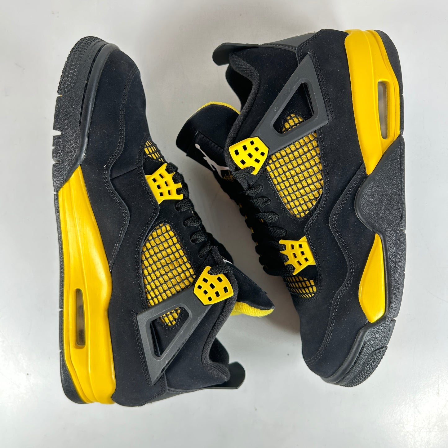 DH6927 017 Jordan 4 Retro Thunder [USED] - 9.5 M (Used5)