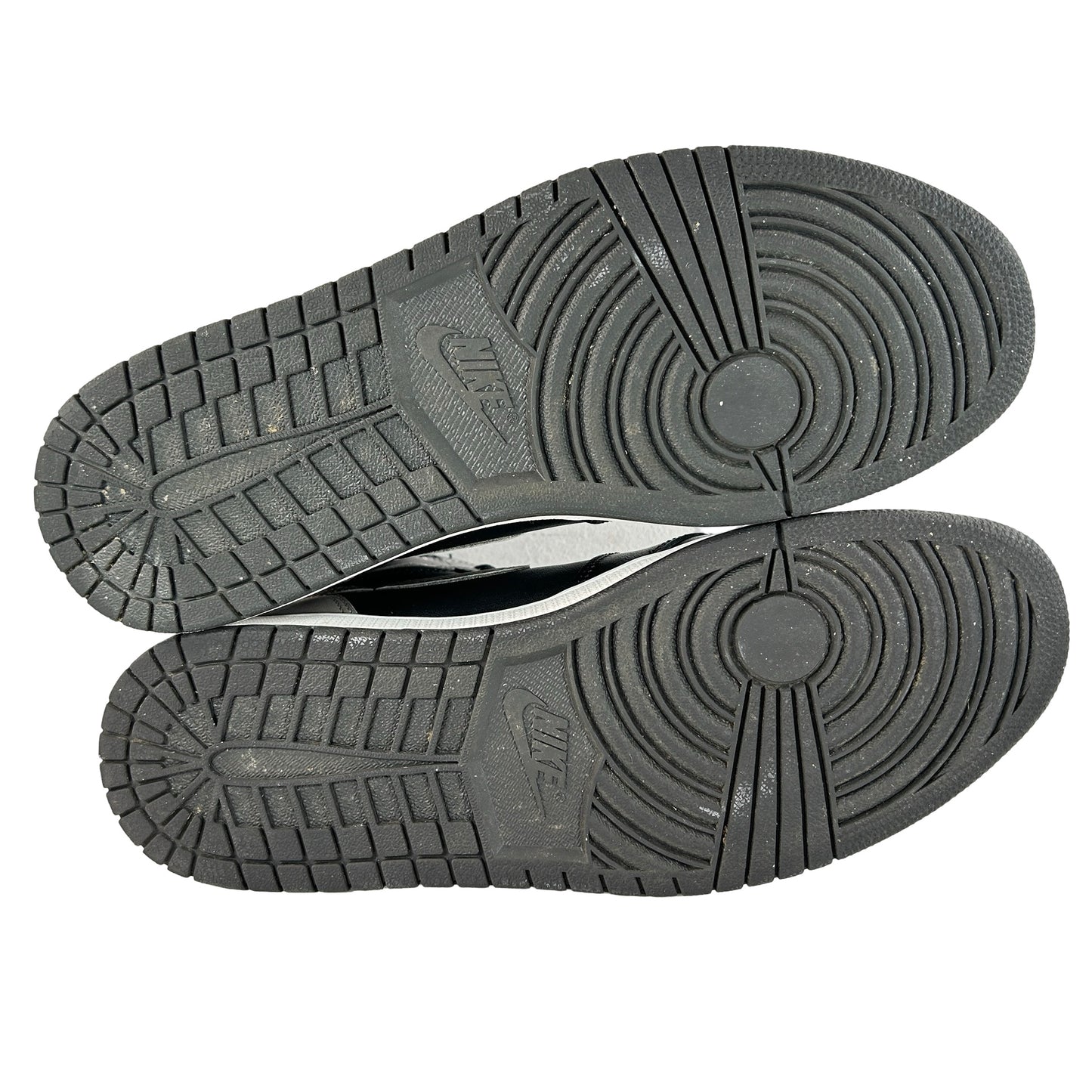 555088 013 Jordan 1 Sombra (2018)
