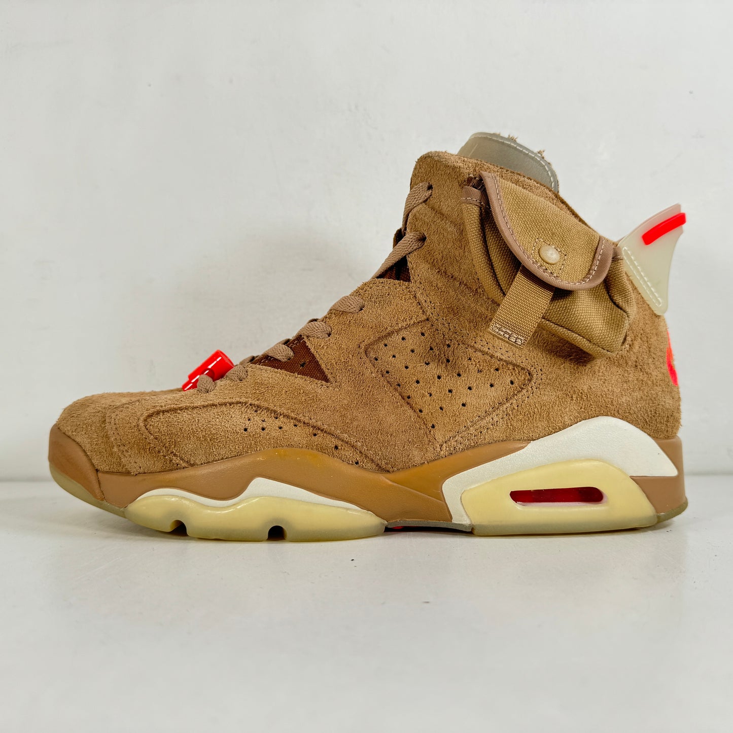 DH0690 200 Jordan 6 Retro Travis Scott British Khaki [USED] - 9 M (Used)