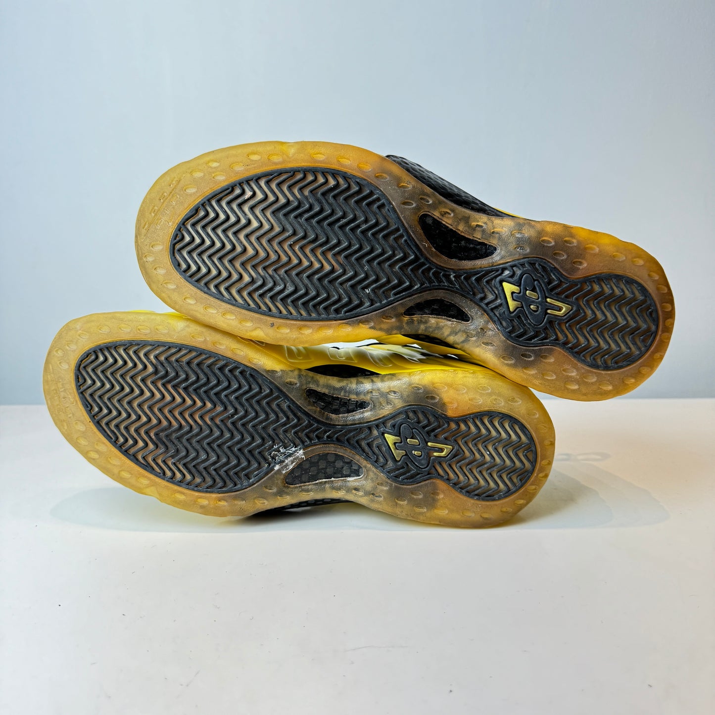 314996 330 Nike Air Foamposite One Electrolime [USED] - 11.5 M (Used) (No Box)