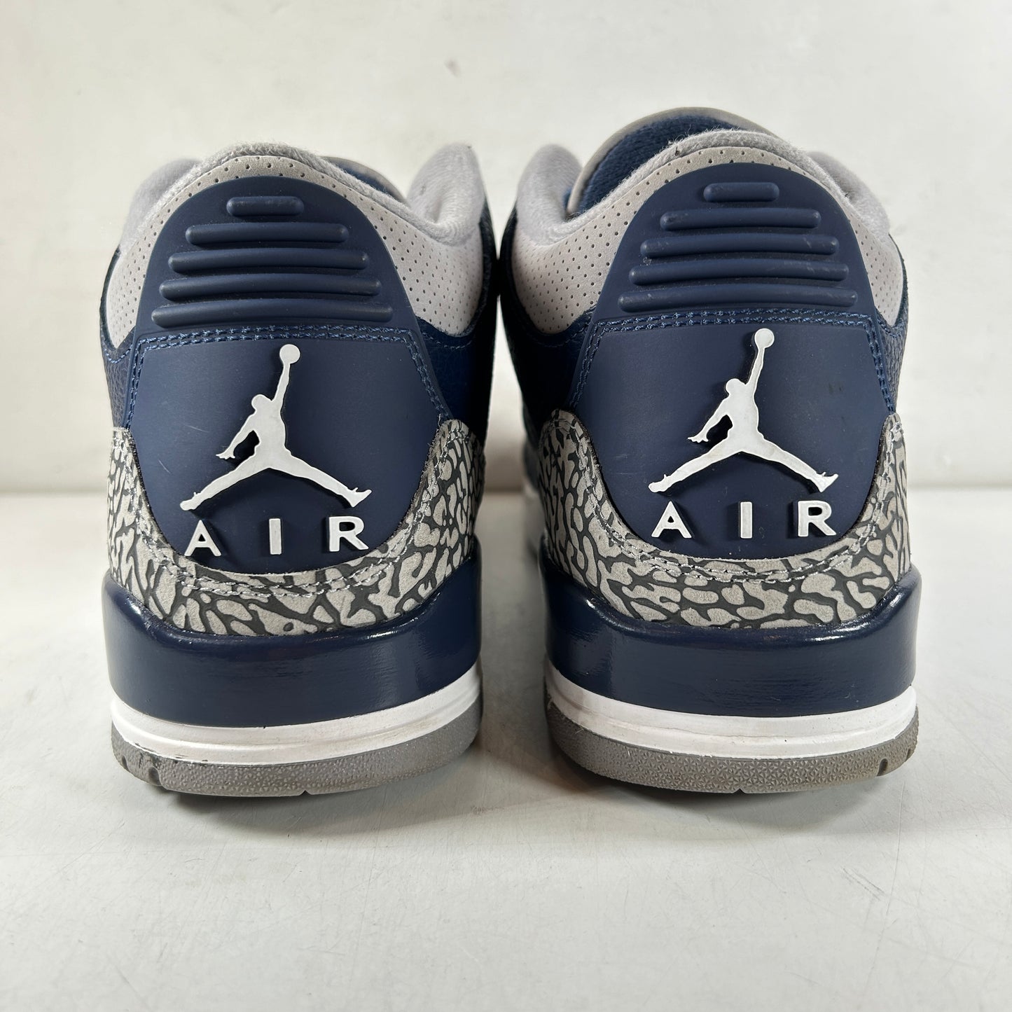 CT8532 401 Jordan 3 Retro Georgetown (2021) [USED] - 11 M (Used2)