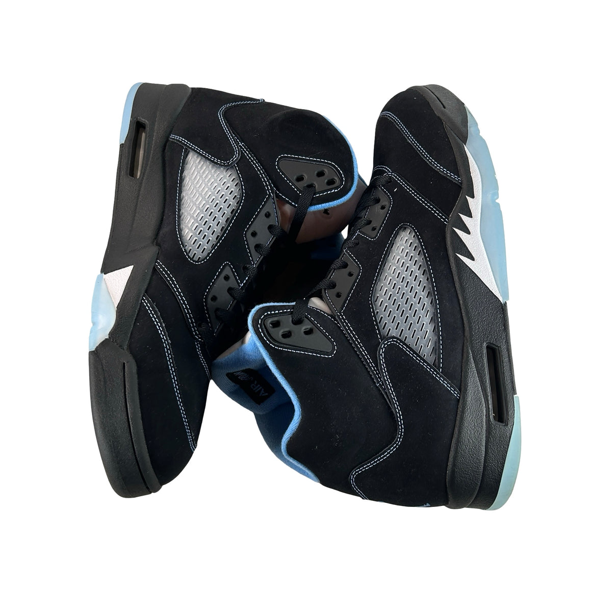 DD0587 008 Jordan 5 Retro Black University Blue (2026) [USED] - 13 M (Used3)