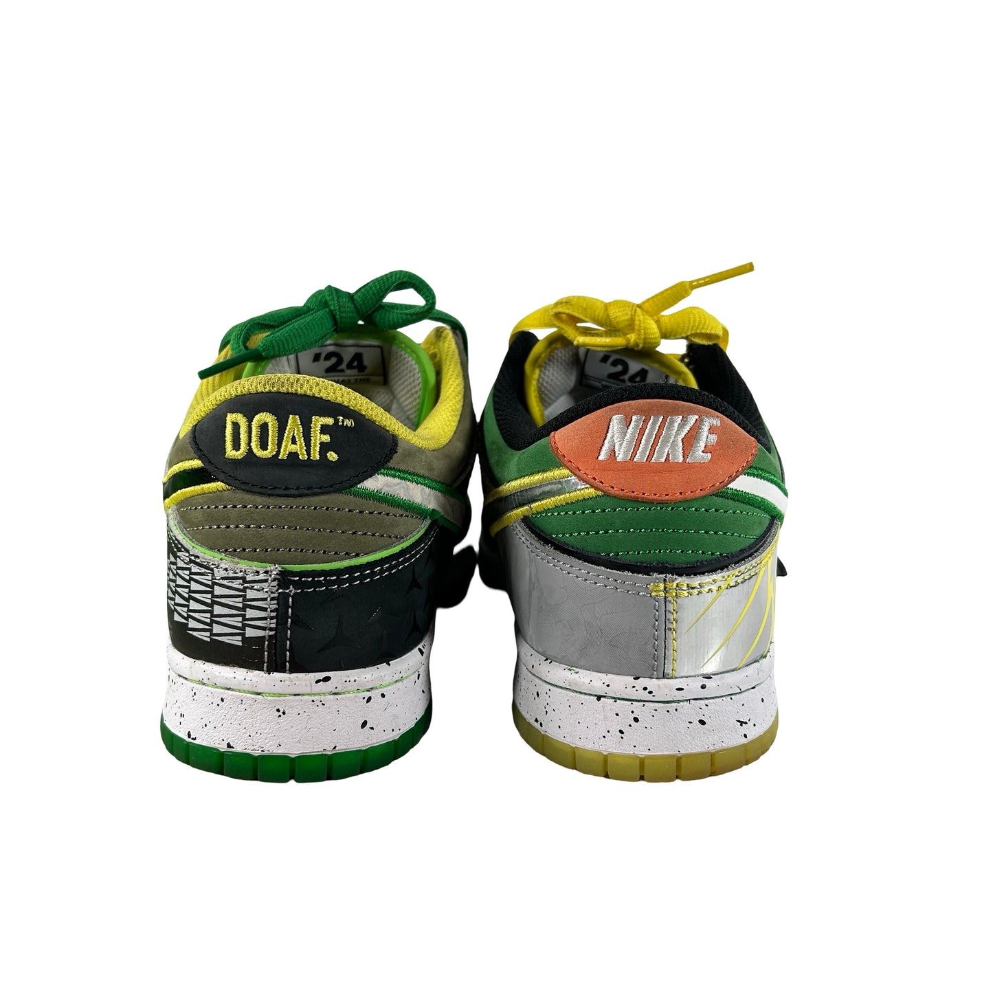 HV1454 100  Nike Dunk Low What the Duck Away University of Oregon PE [USED] - 8.5 M (Used)
