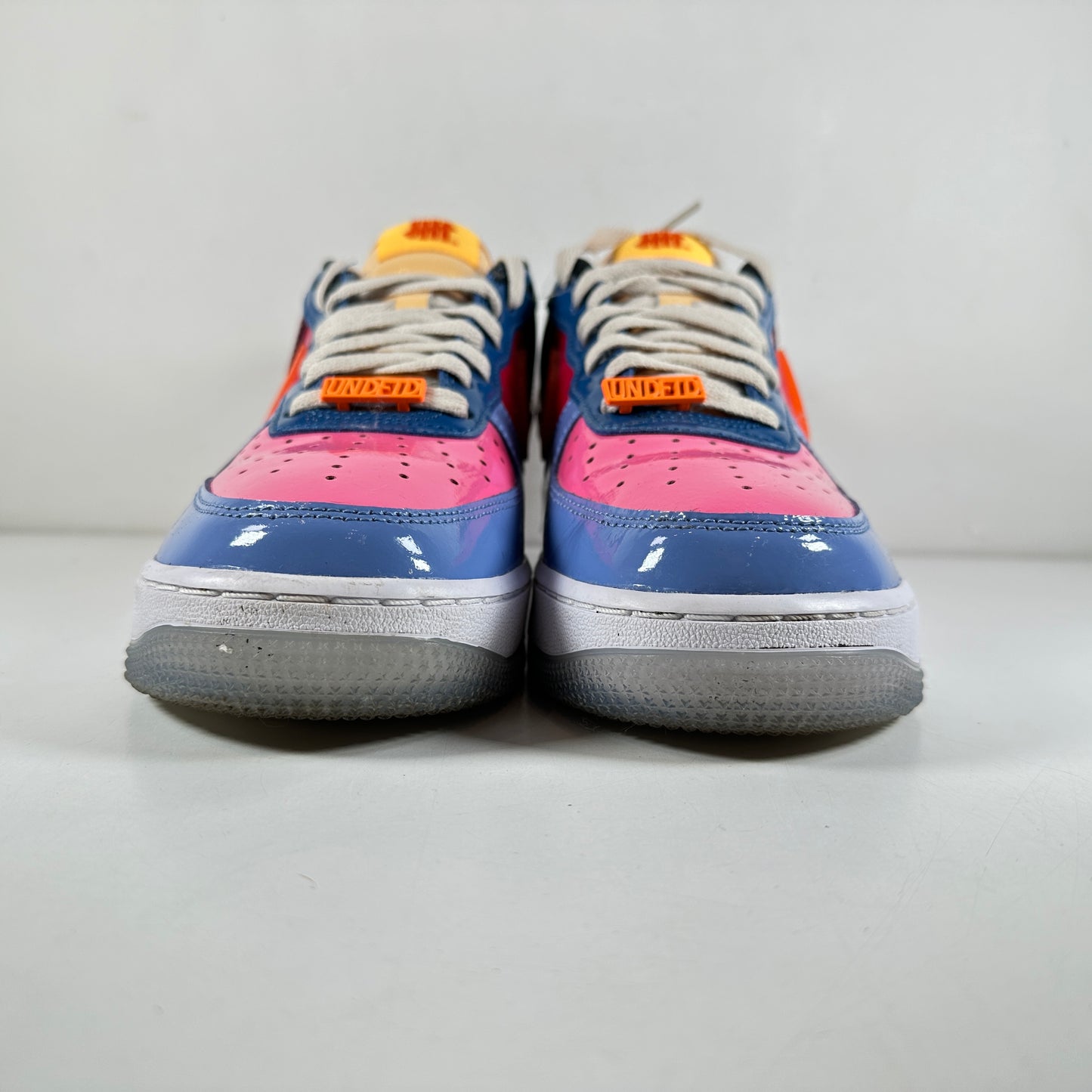 DV5255 400 Nike Air Force 1 Low SP UNDFTD Patente múltiple