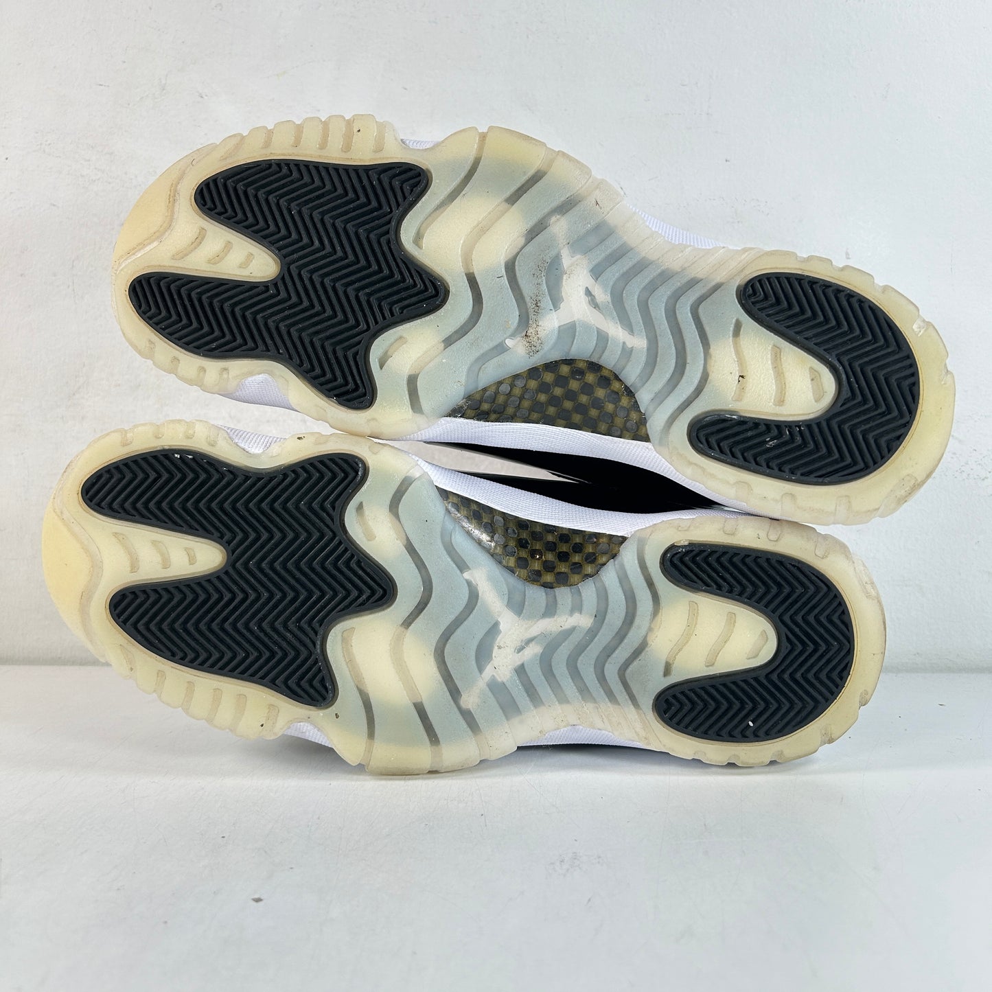 CT8012 170 Jordan 11 Retro DMP Defining Moments (2023) [USED] - 10 M (Used5)