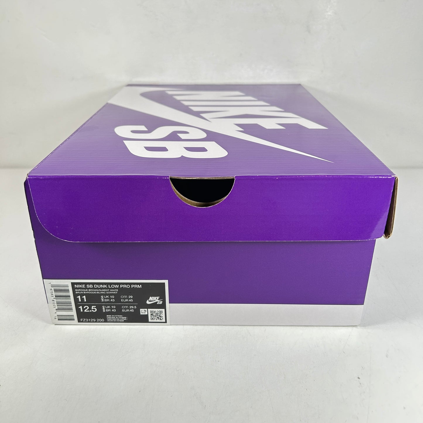 FZ3129 200 Nike SB Dunk Low Big Money Savings [USED] - 11 M (Used)