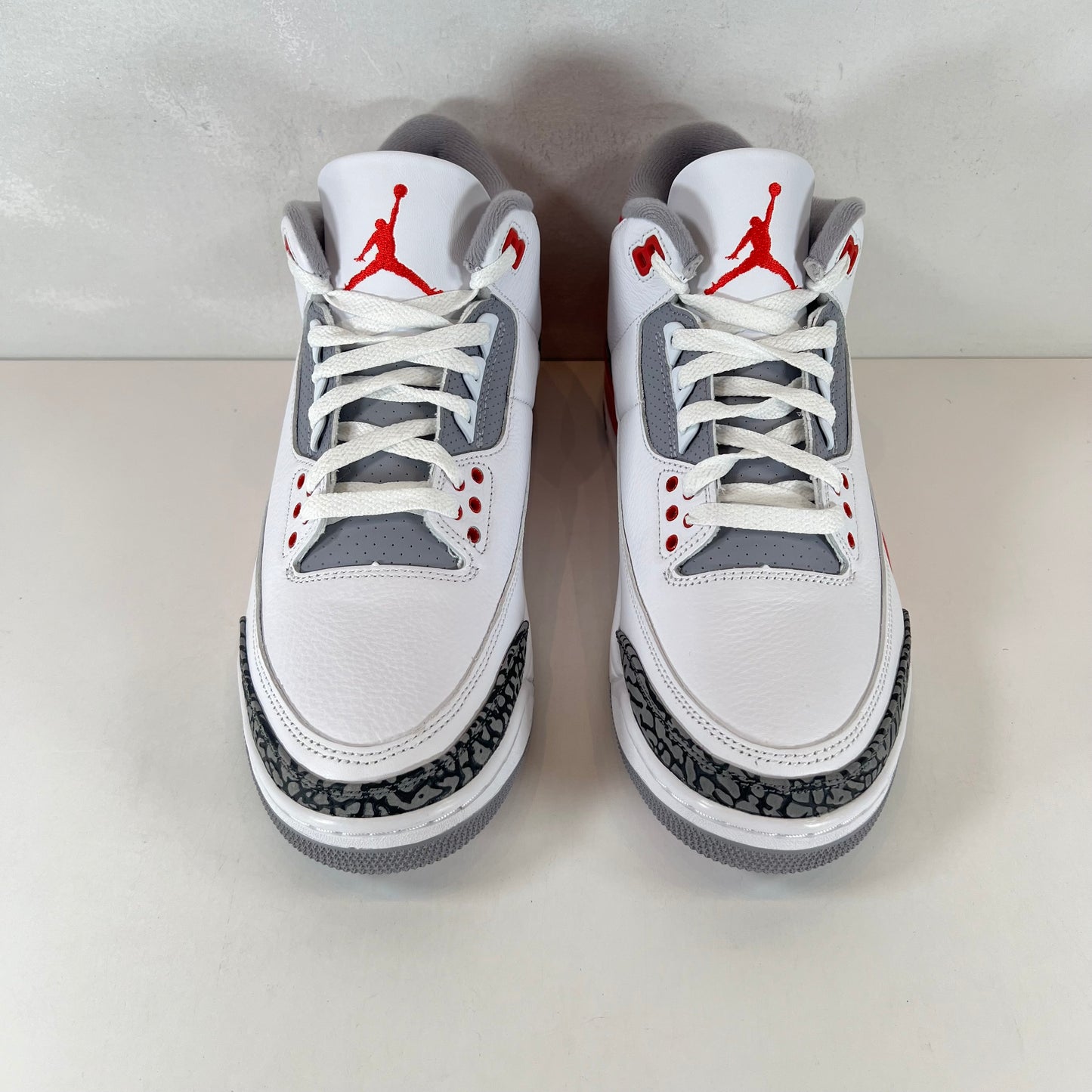 DN3707 160 Jordan 3 Retro Rojo fuego (2022)