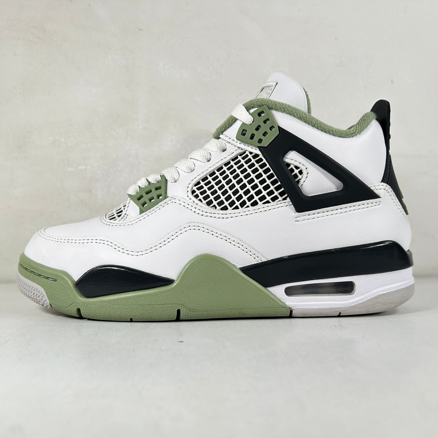 AQ9129 103 Jordan 4 Retro Seafoam (W) [USED] - 6.5 W (Used) (No Box)