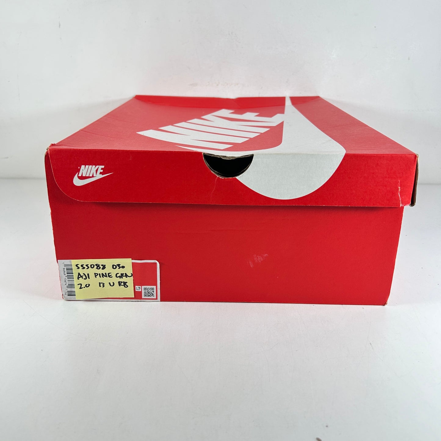 555088 030 Jordan 1 Pine Green 2.0 [USED] - 13 M (Used) (Replace Box)