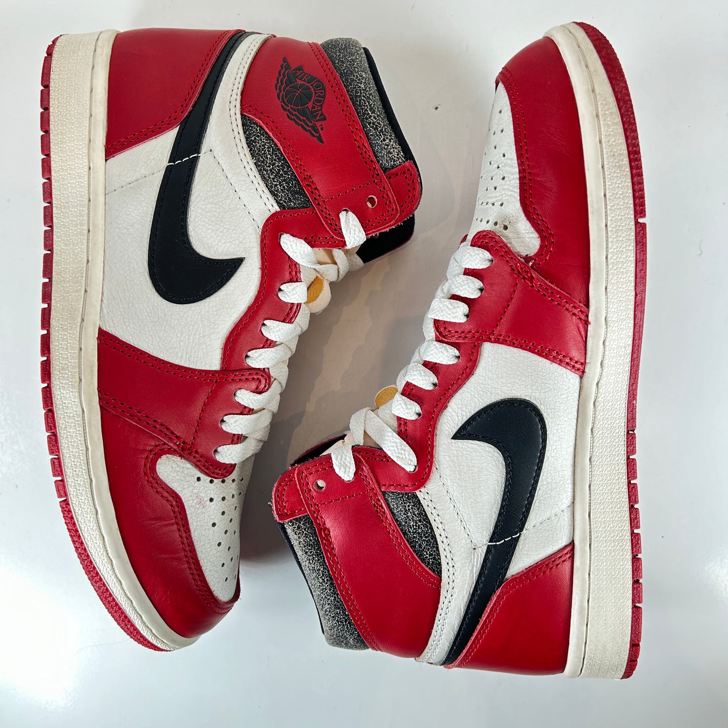 DZ5485 612 Jordan 1 Retro High OG Chicago Lost And Found [USED] - 8 M (Used6)