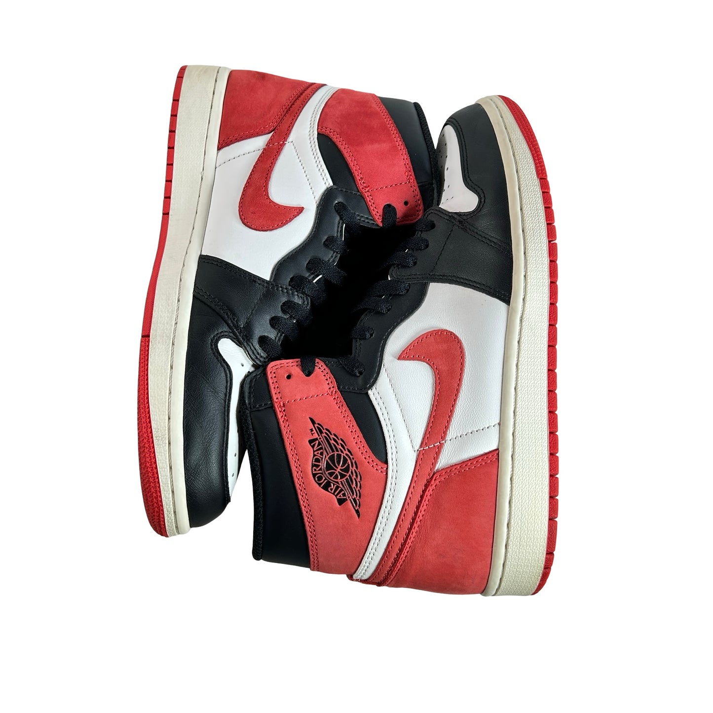 555088 112 Jordan 1 Retro High Track Red [USED] - 9 M (Used)
