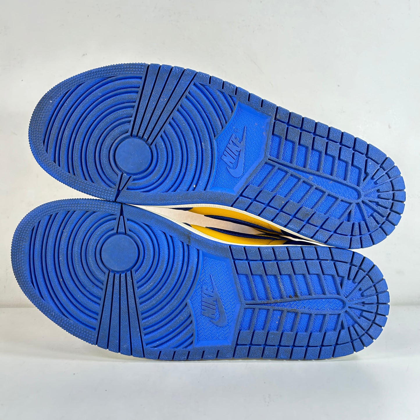 FD2596 700 Jordan 1 Retro High OG Reverse Laney (Women's) [USED] - 11.5 W (Used)