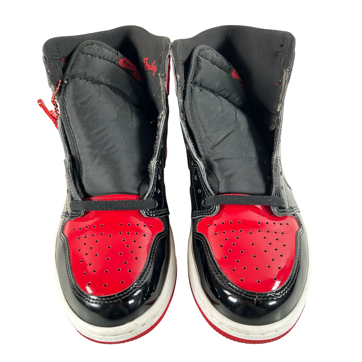 555088 063 Jordan 1 Retro High OG Patent Bred [USED] - 9 M (Used2)