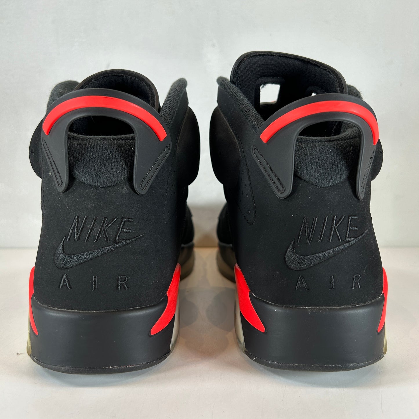 384664 060 Jordan 6 Infrared [USED] - 12 M (Used)