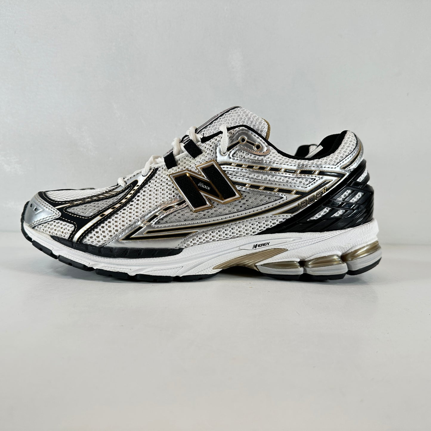 M1906RA New Balance 1906R White Metallic Gold [USED] - 12 M (VNDS)