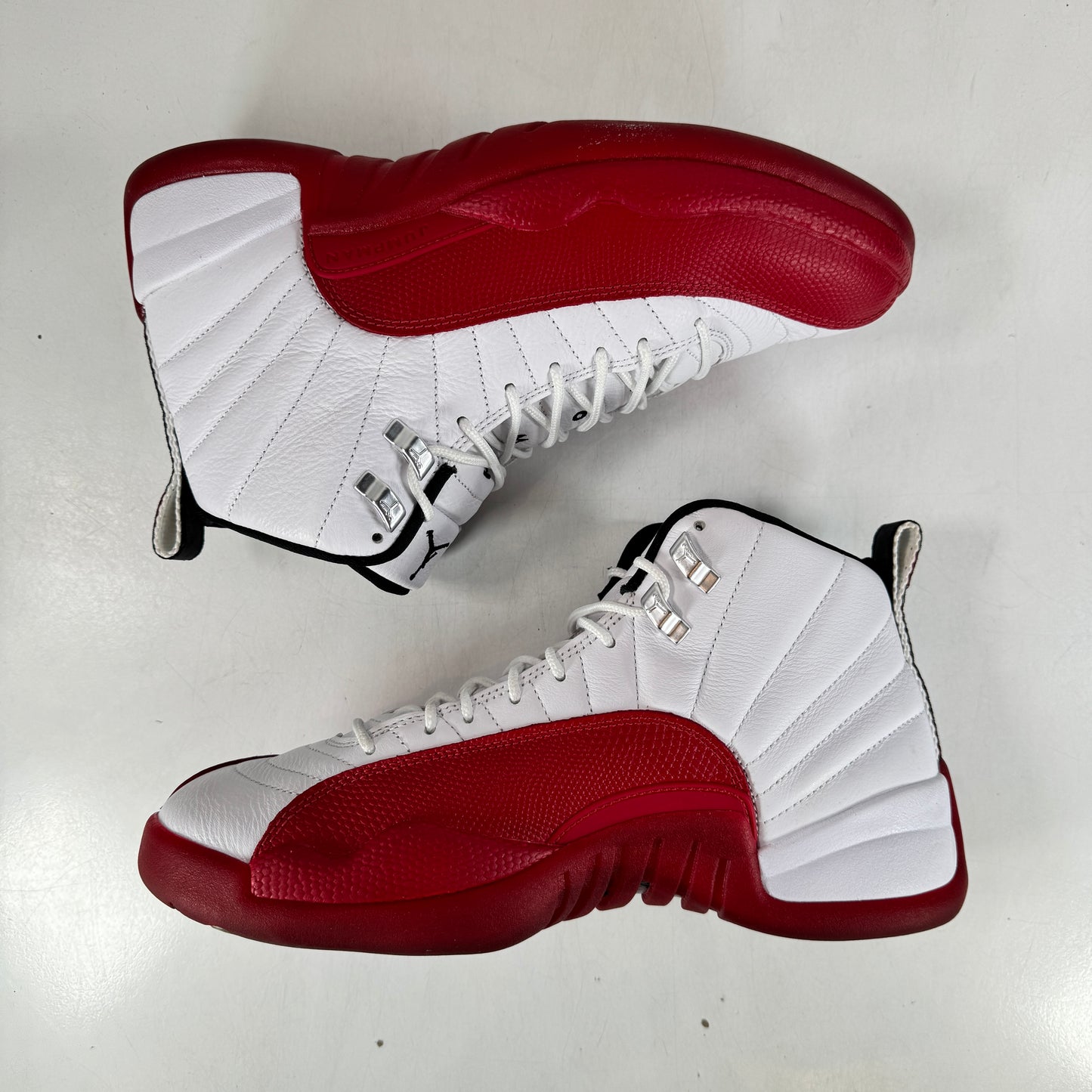 CT8013 116 Jordan 12 Retro Cherry (2023) [USED] - 9.5 M (Used8)