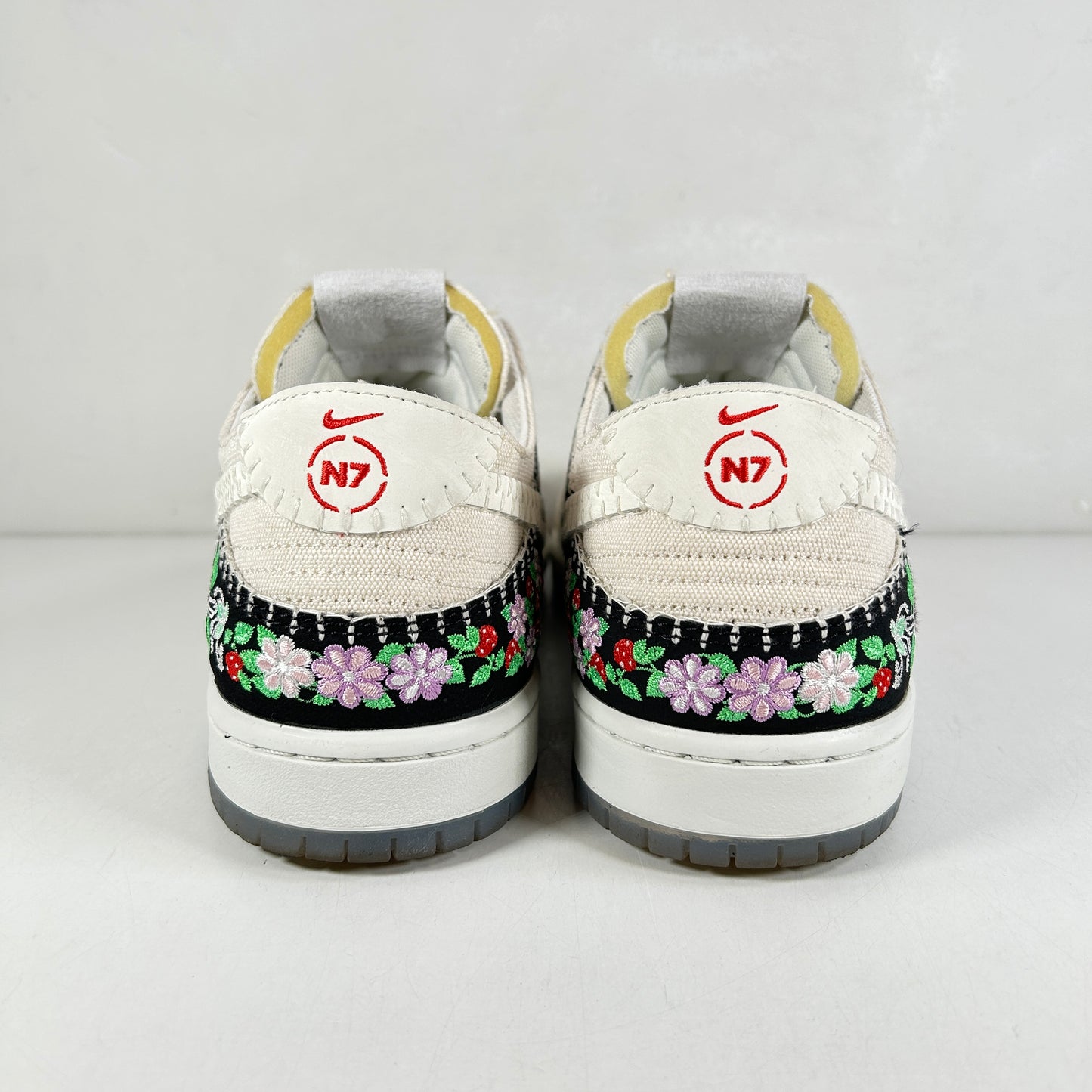 FD6951 300 Nike SB Dunk Low Decon N7 Black Sail [USED] - 11 M (Used)