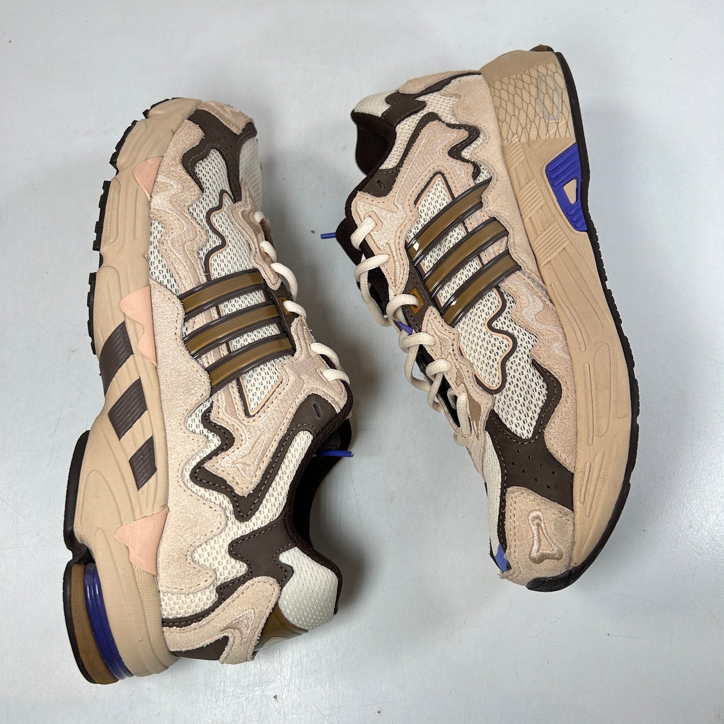 ID0780 adidas Response CL Bad Bunny Paso Fino [USED] - 10 M (Used)