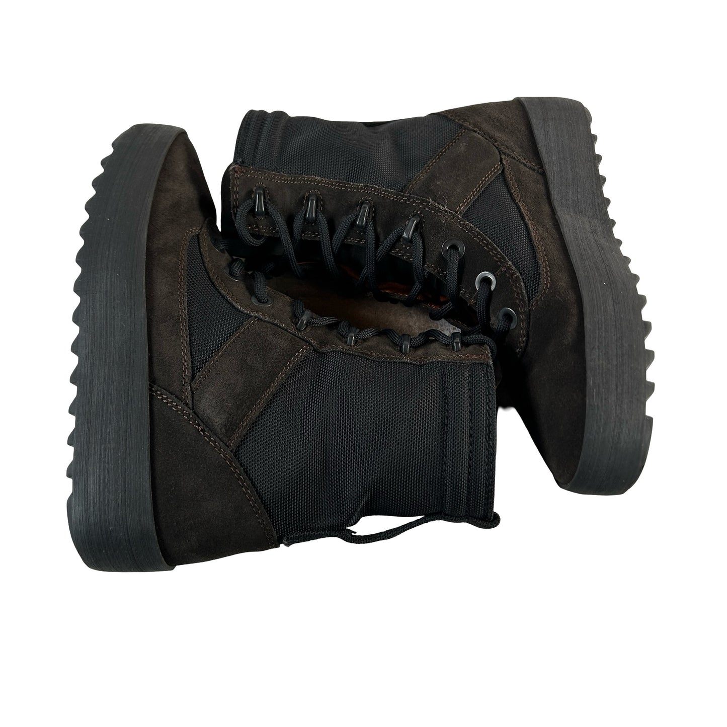 KW2581 022 Yeezy Season 3 Wmns Military Boot 'Onyx' [USED] - 37 (Used)