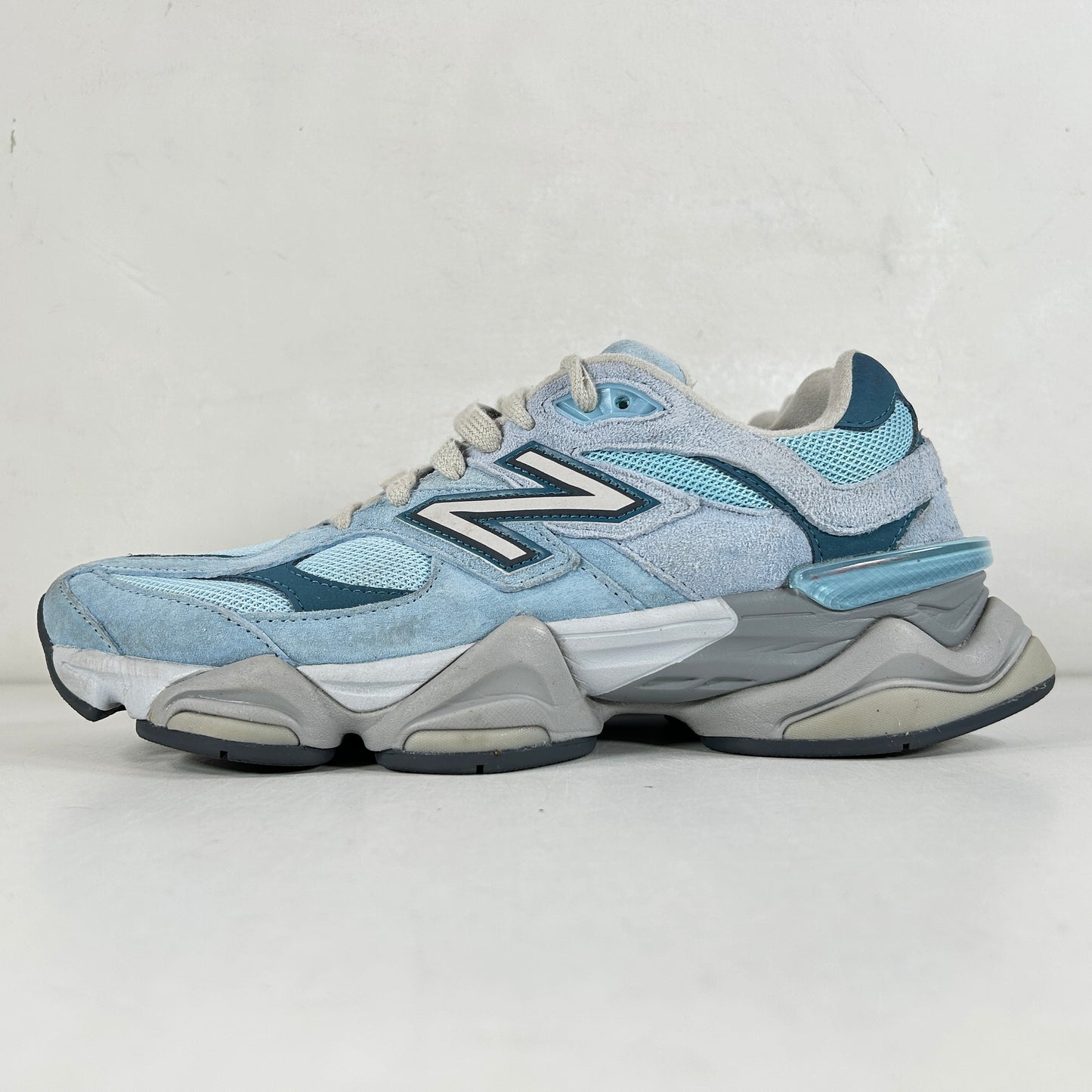 U9060EED New Balance 9060 Chrome Blue [USED] - 6.5 M (Used) (No Box)