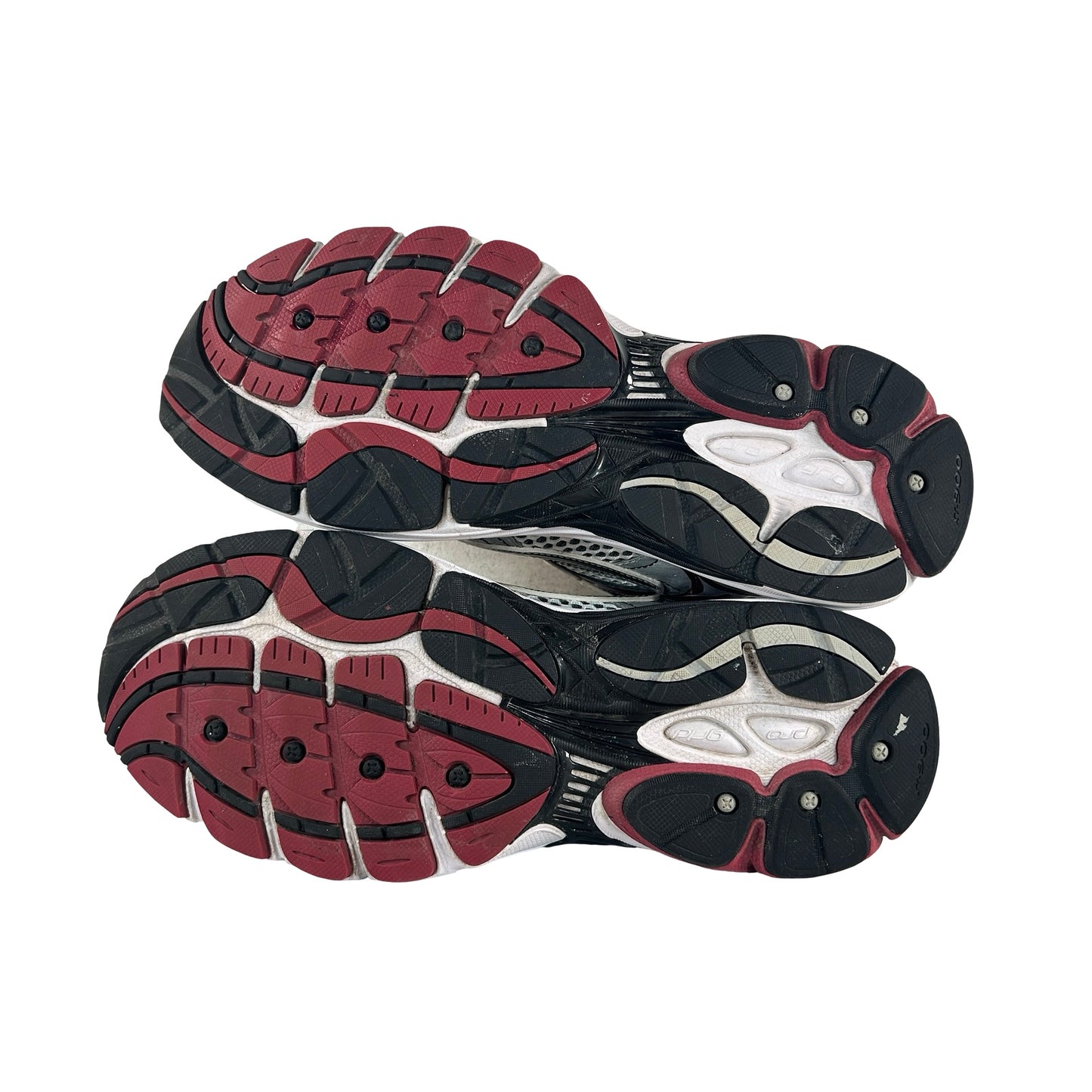 S70739-1 Saucony ProGrid Omni 9 OG White Silver Red [USED] - 10.5 M (Used)