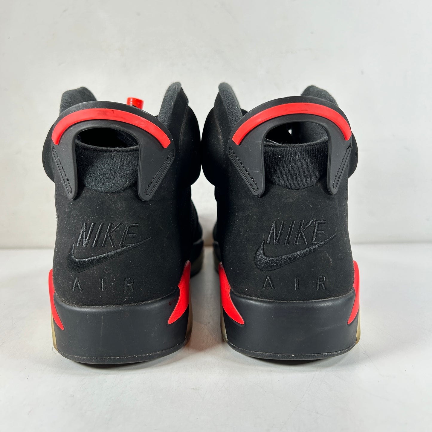 384664 060 Jordan 6 Infrared [USED] - 11 M (Used3)