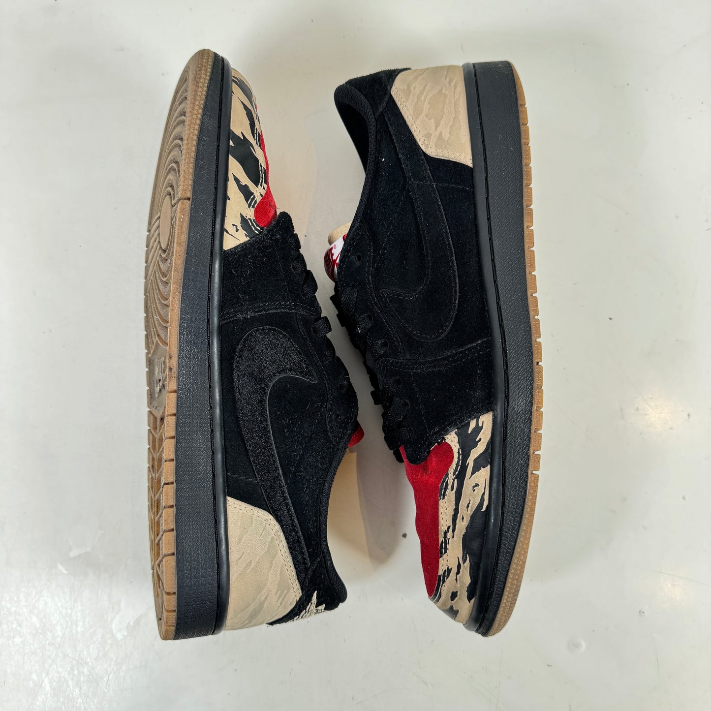 DN3400 001 Jordan 1 Retro Low OG SP SoleFly [USED] - 10 M (Used)
