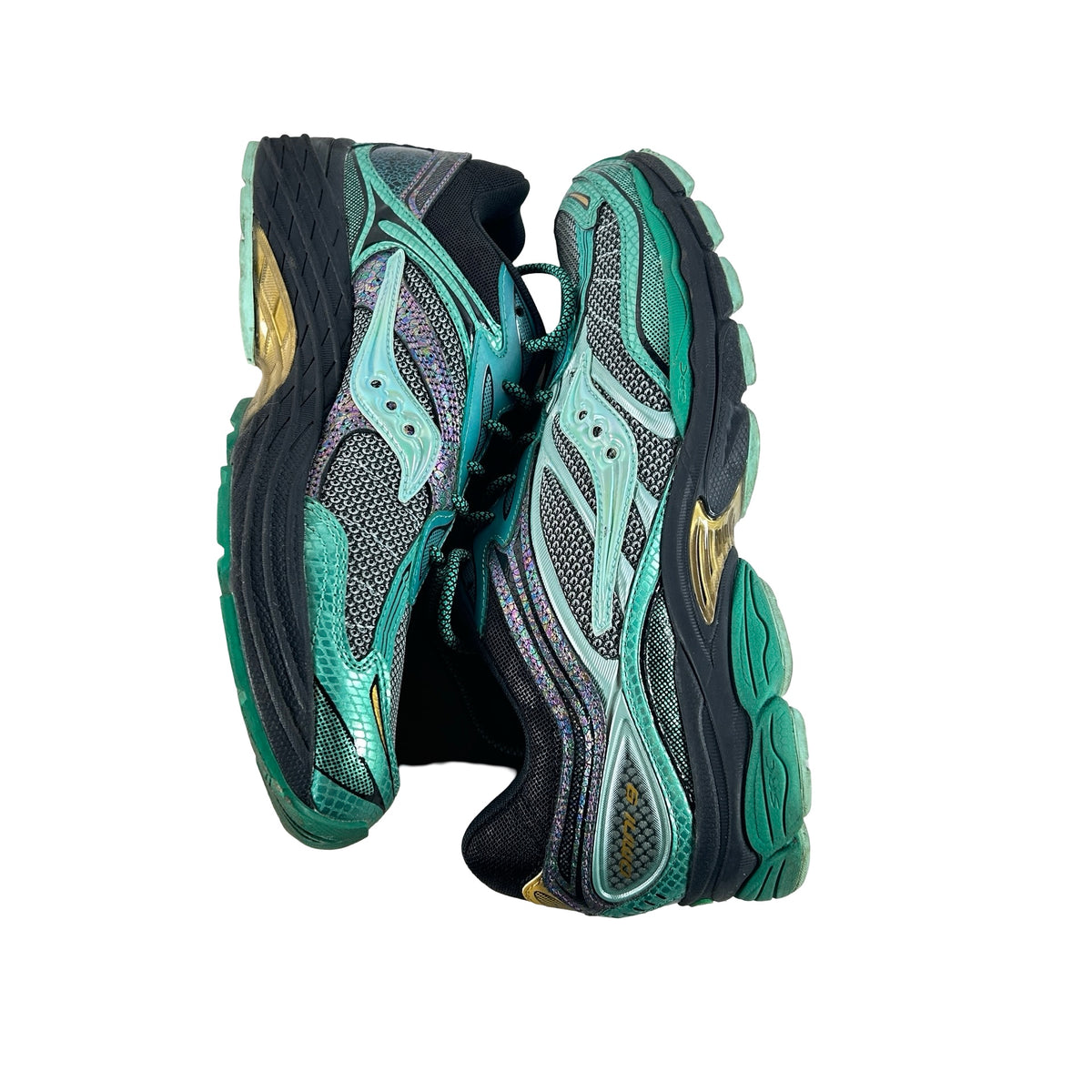 S70934 2 Saucony ProGrid Omni 9 Glowaconstrictor Green [USED] - 9 M (Used)