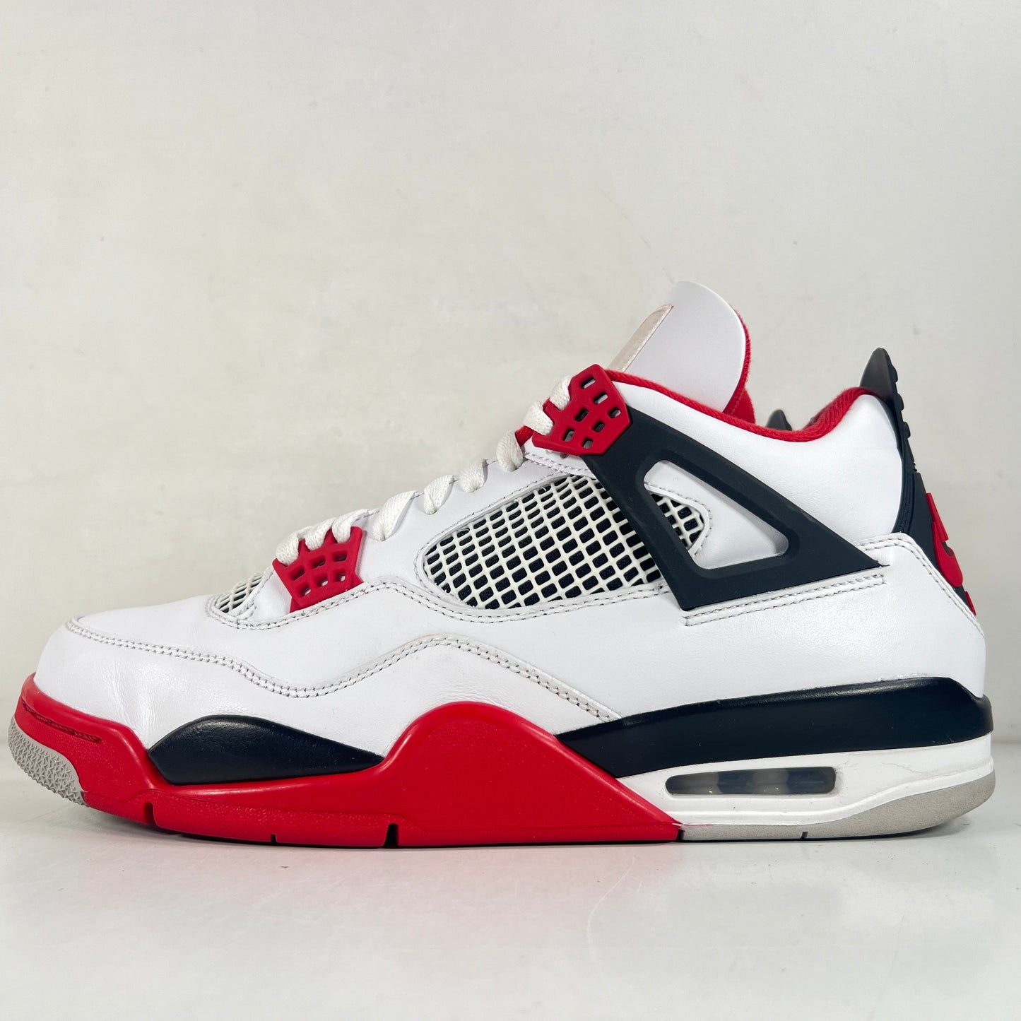 DC7770 160 Jordan 4 Retro Fire Red (2020) [USED] - 11.5 M (Used)