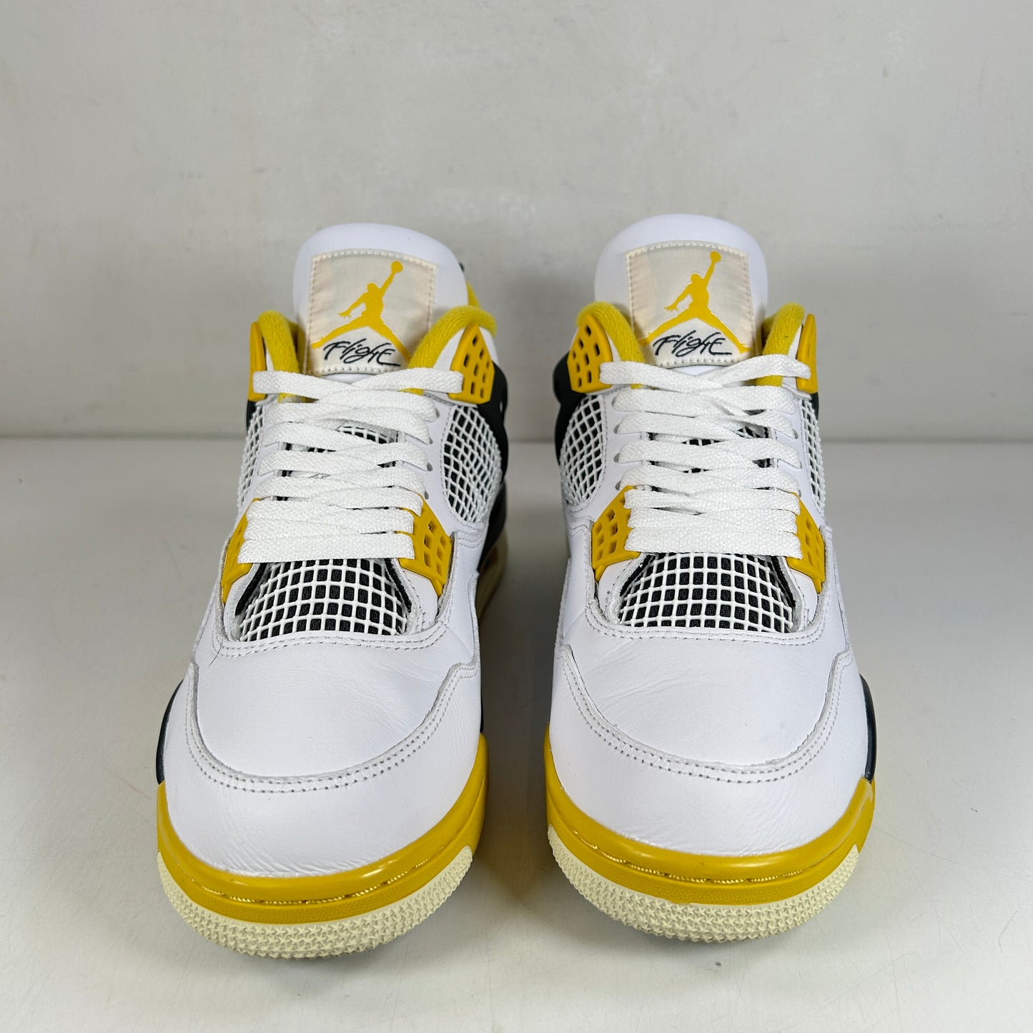 AQ9129 101 Jordan 4 Retro Vivid Sulfur (Women's) [USED] - 10 W (VNDS)