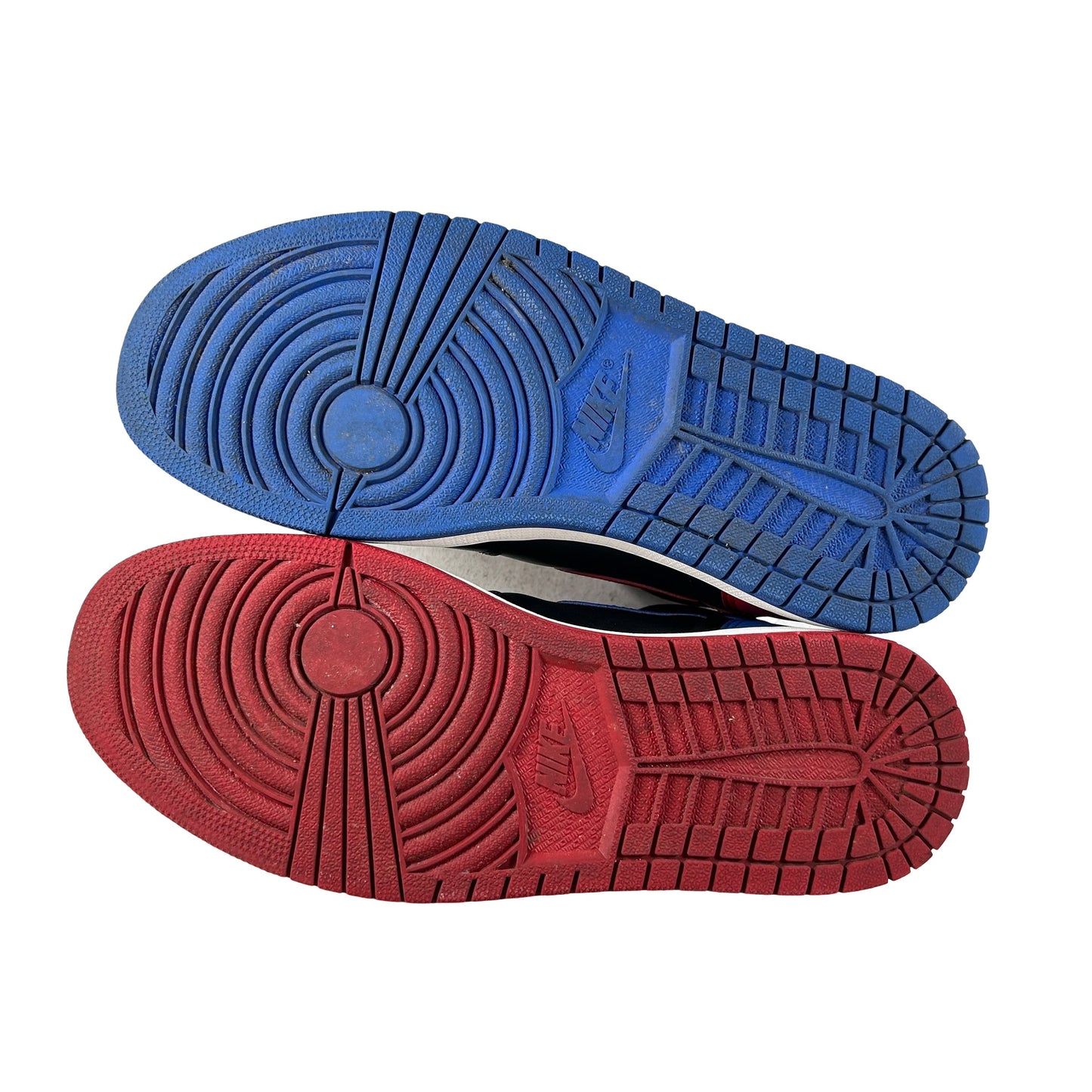 555088 026 Jordan 1 Retro Top 3 [USED] - 9.5 M (Used3)